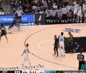 华体会网页版-被抹杀的赛季最佳隔扣？莫兰特险些埋葬文班亚马